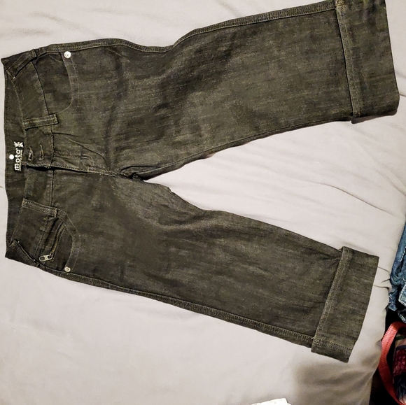 Woman's jens - Picture 13 of 16